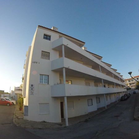 Apartamento A11 - 800M Da Praia Αλμπουφέιρα Εξωτερικό φωτογραφία