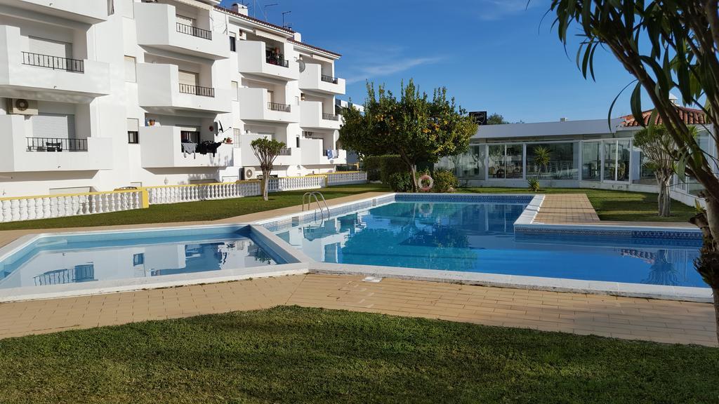 Apartamento A11 - 800M Da Praia Αλμπουφέιρα Εξωτερικό φωτογραφία